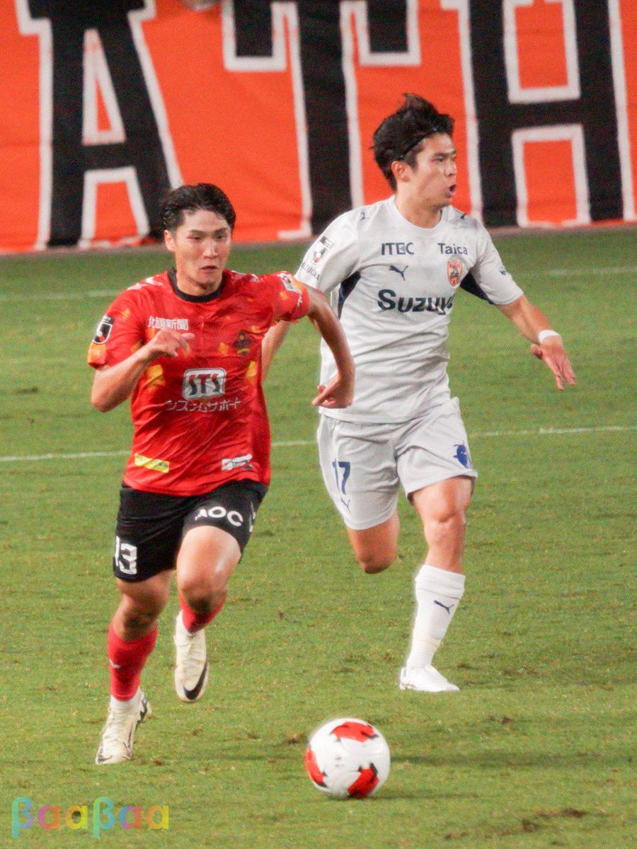 sheepbleatsbaa2's tweet photo. ルヴァン杯1stR2回戦、金沢0-2清水。ゴースタではJ1クラブと初対戦、日程の違いで休養十分の相手に中2日で挑む。前半積極的に攻めシュート数で上回るも枠を捉えず。後半に入り次第に清水に圧されGK50後藤の好守で耐えるも2失点を喫し敗戦、精度と決定力の差に泣く。次戦J3第9節アウェイ琉球戦 #zweigen https://t.co/i6YHCOskrZ