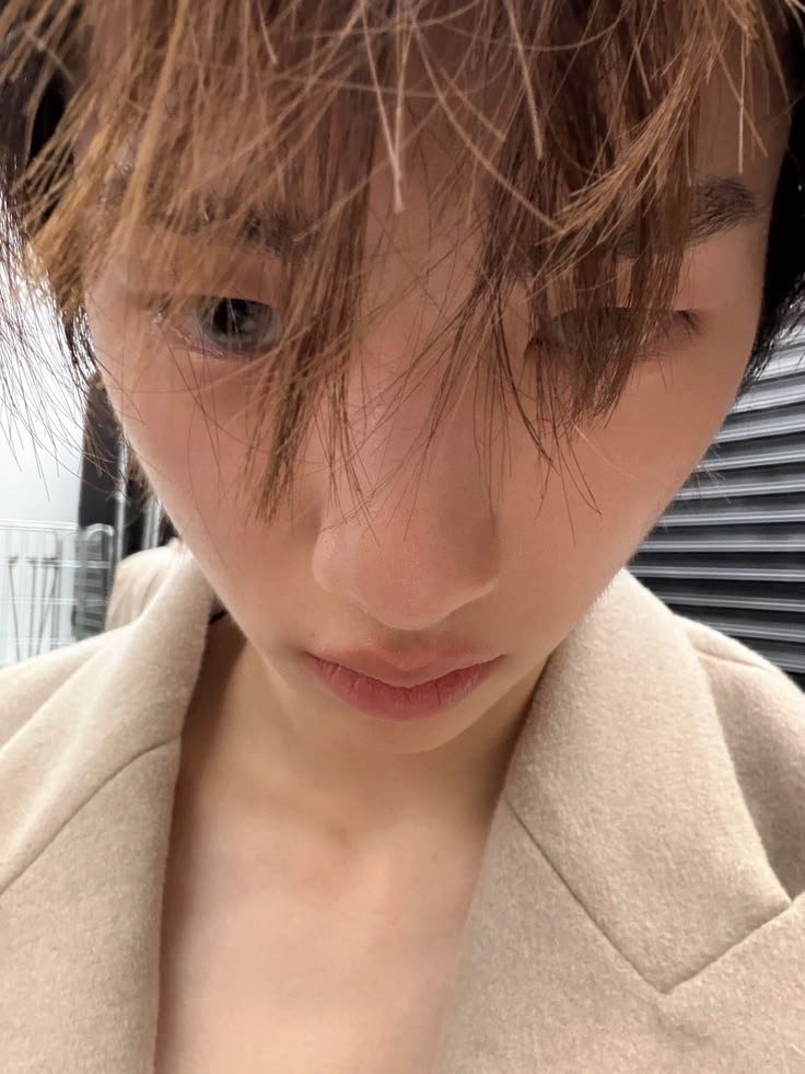 belovedkeju's tweet photo. juara satu selca rewel kucing imut https://t.co/1E52D08hDG