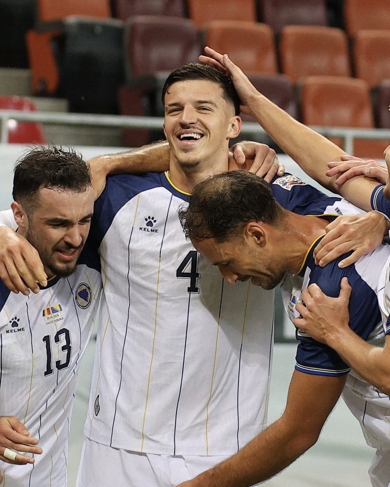 staceypwincess's tweet photo. 🇧🇦 Tarik Muharemović was on the scoresheet tonight as Bosnia and Herzegovina defeated Romania 4-2 in Bucharest #LUFC https://t.co/SLQGvhypqE