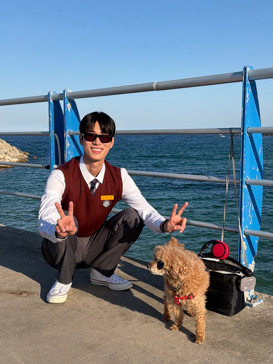 0lgx2's tweet photo. 그만웃겨 ㅆ 아진짜질투난다
나도웃기고싶은욕심있는데 이사람한텐영원히밀림 https://t.co/ZLTaZr6dEE