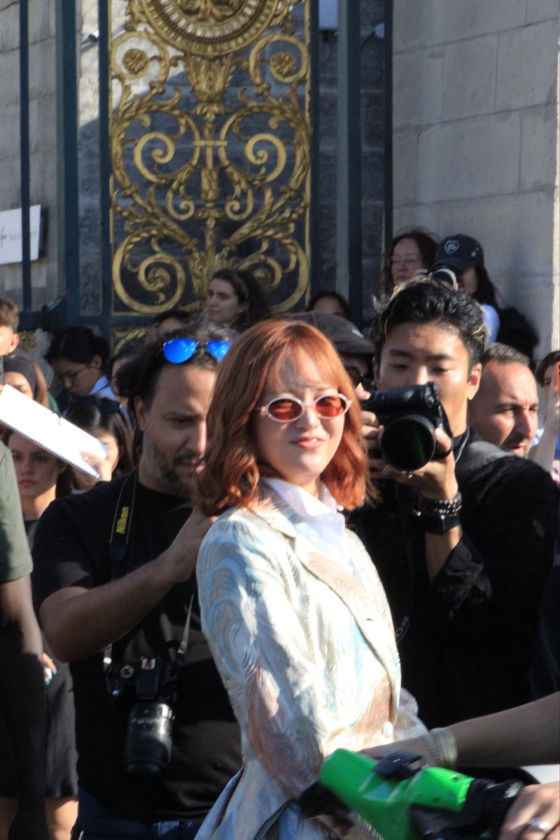 leonasme's tweet photo. プリンセスすぎる 👑 #JuriaxDior #DiorSummer27 #JURIA #Dior @Dior #PFW https://t.co/BNXFbbCNjj