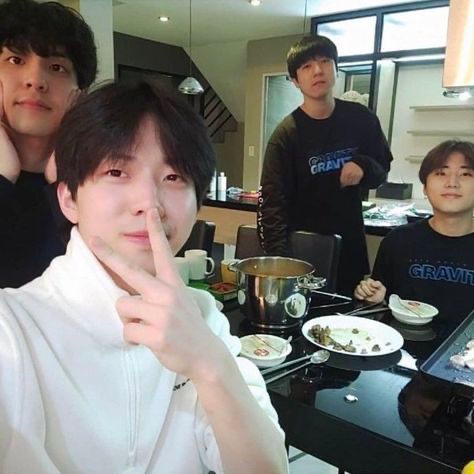 gi_yoong_'s tweet photo. ちんぐ大大大募集〜〜！！　친구 대모집~!!
Info. 🇯🇵 🚺 
fff. follow me ⇨ 🔁 or 💬 ⇨ i’ll follow u
#Day6 #Myday #mydayと繋がりたい #dokelover https://t.co/uSMOwejXzN