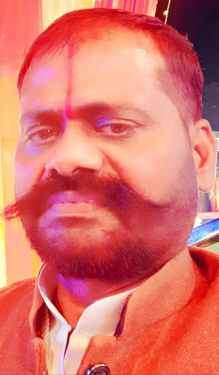 phalhari999's tweet photo. मायावती जी ने बहुत साफ शब्दों में कहा, चंद्रशेखर रावण, बीजेपी के रहमोकरम से नगीना के सांसद बने। यानी चंद्रशेखर रावण भी बीजेपी B पार्टी हैं। 
इसीलिए 2024 में सपा से गठबंधन हम होने नही दिये, न 2027 में किसी दल से हम गठबंधन होने देंगे। पता नही जीत जाने के बाद ये लोग ब्लैकमेल करें। https://t.co/DEq34dNiSu