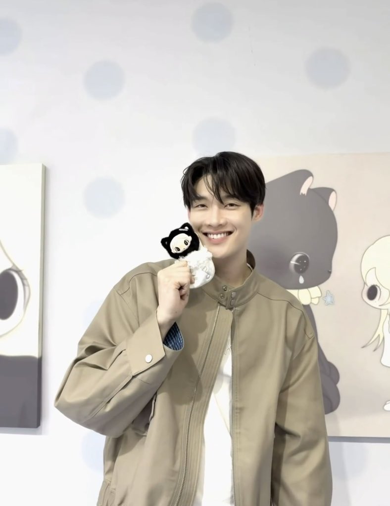 RadyKaty's tweet photo. Tomorrow will be a happier day than today 🩵

WE STAND WITH KIM YOON SIK  

#KIMYOONSIK #KIMYOONSIKSHINES https://t.co/q4WcSQ9yS4