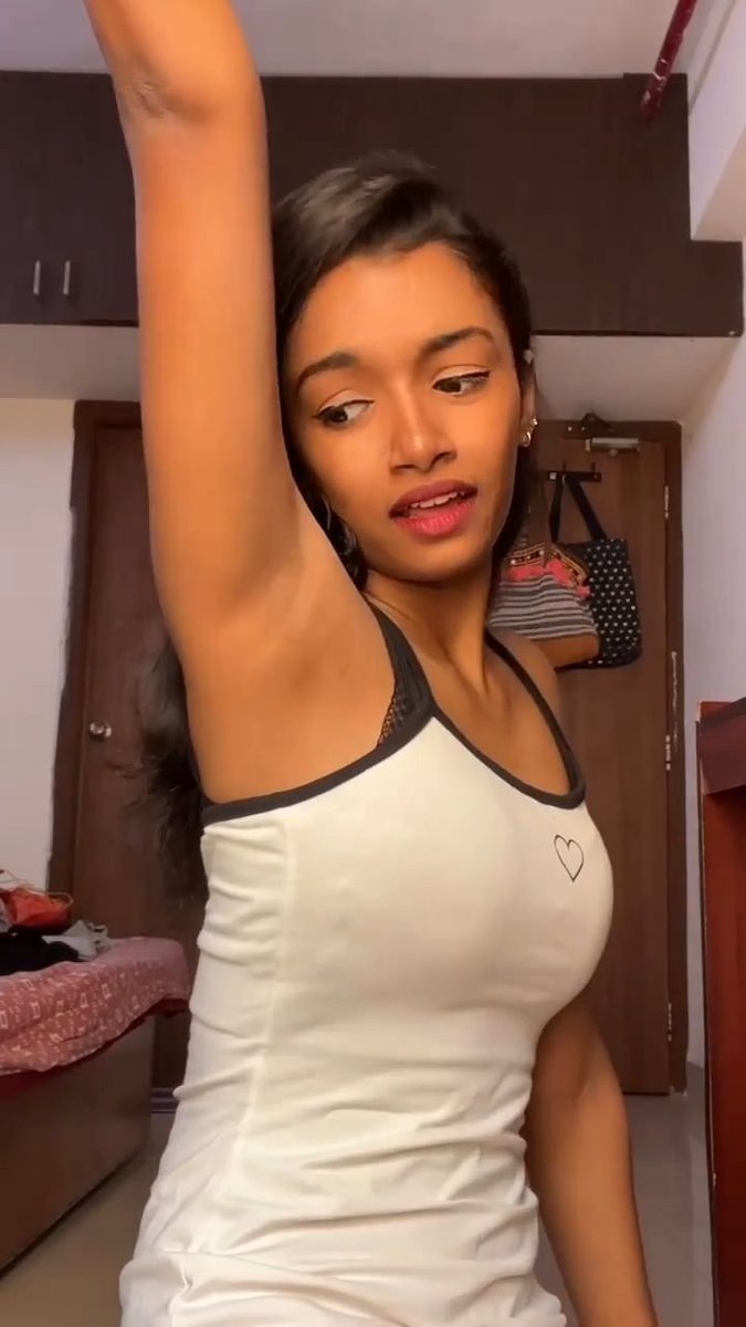 ausidj9231's tweet photo. Lick 🤤😋 https://t.co/qcbuHNGt90
