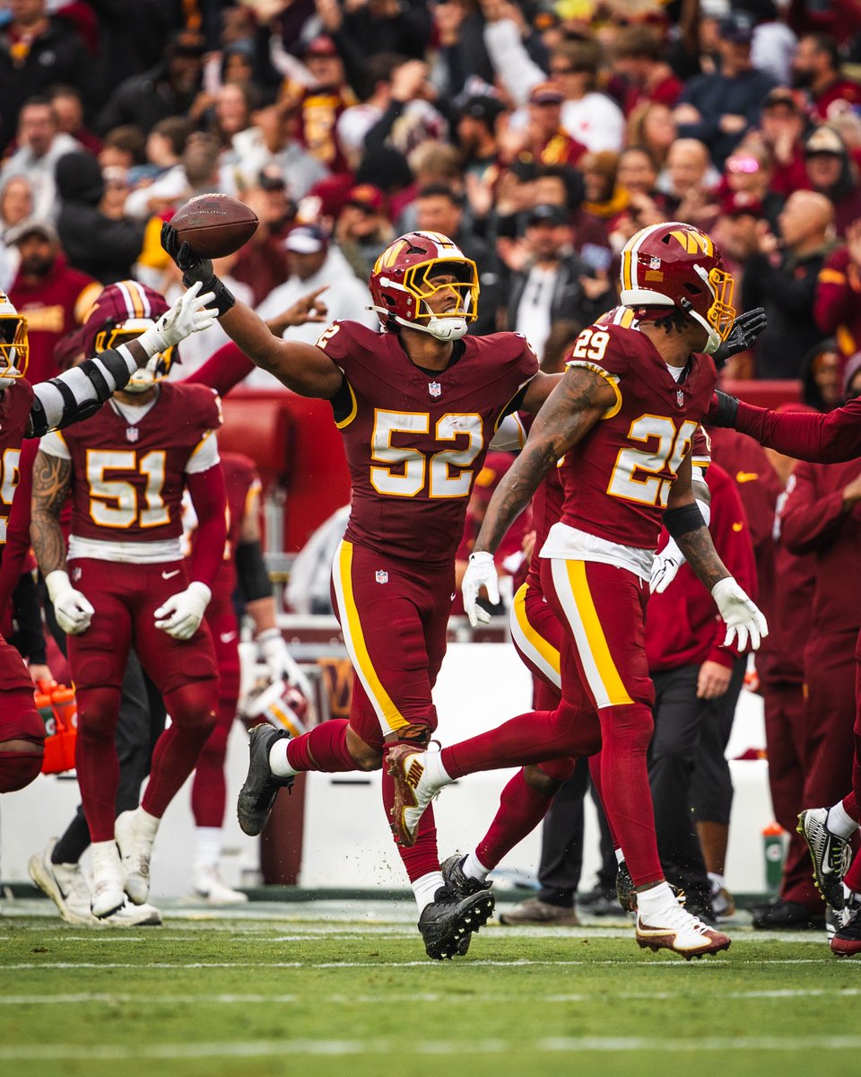 Commanders's tweet photo. Sonny Styles: 5 total tackles, 2 passes defensed, 1 forced fumble, 1 interception 🥱 https://t.co/HXPkofD50S