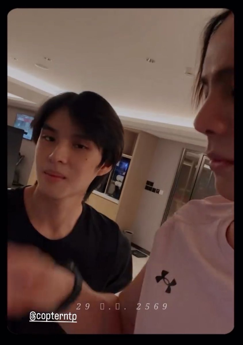 bubbleehello's tweet photo. ชีวีนเช้าเย็น แต่ชีก็รักม๋าน้อยของชีมาก ยามเพิ่นฮักกัน https://t.co/mJ9ifzWkim