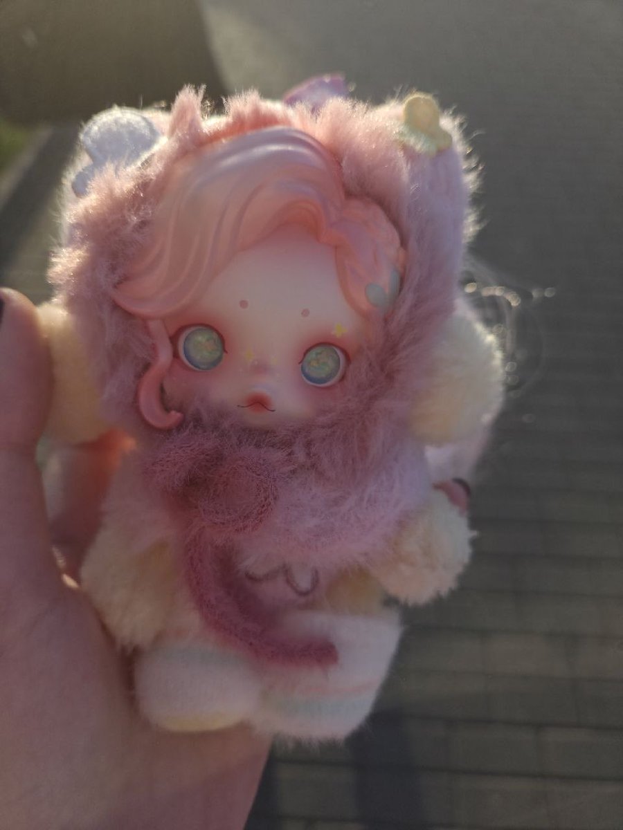 chert0143's tweet photo. I absolutely love this Skullpanda collaboration—my friend and I have the same ones. #skullpanda #mylittlepony https://t.co/zETbSqYGuL