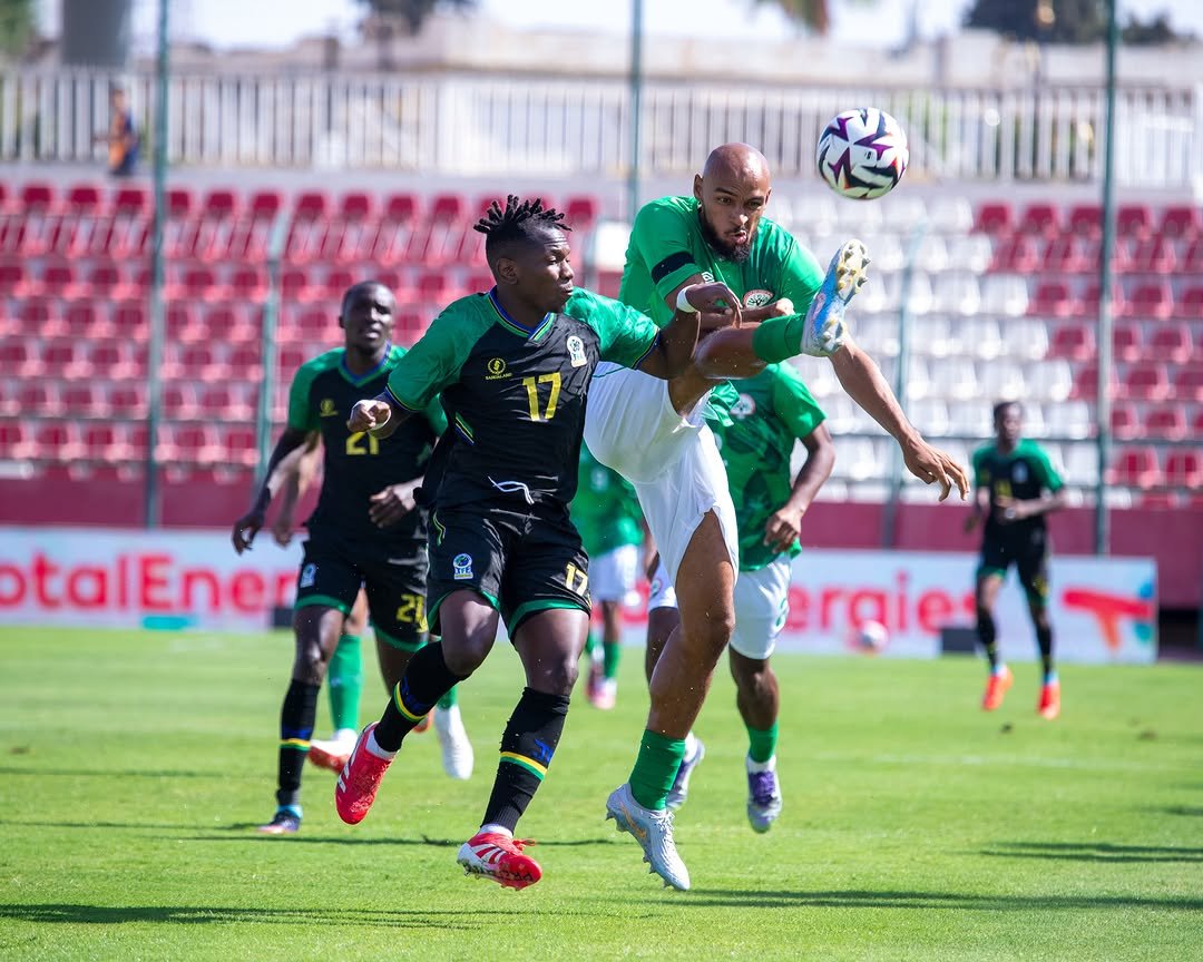 Mkadimbajnr's tweet photo. 🚨🇹🇿Goli walilopata Taifa stars huwenda kikawa limebadilisha mtazamo wa mchezo mzima,ila kwakweli kwa hichi kipindi cha Kwanza nafikiri Alphonse Mabula, Abdul Sopu na Nathaniel chilambo ndo wachezaji pekee ambao walikuwa uwanjani kwa upande wa Tanzania https://t.co/UbaCbkNVhE