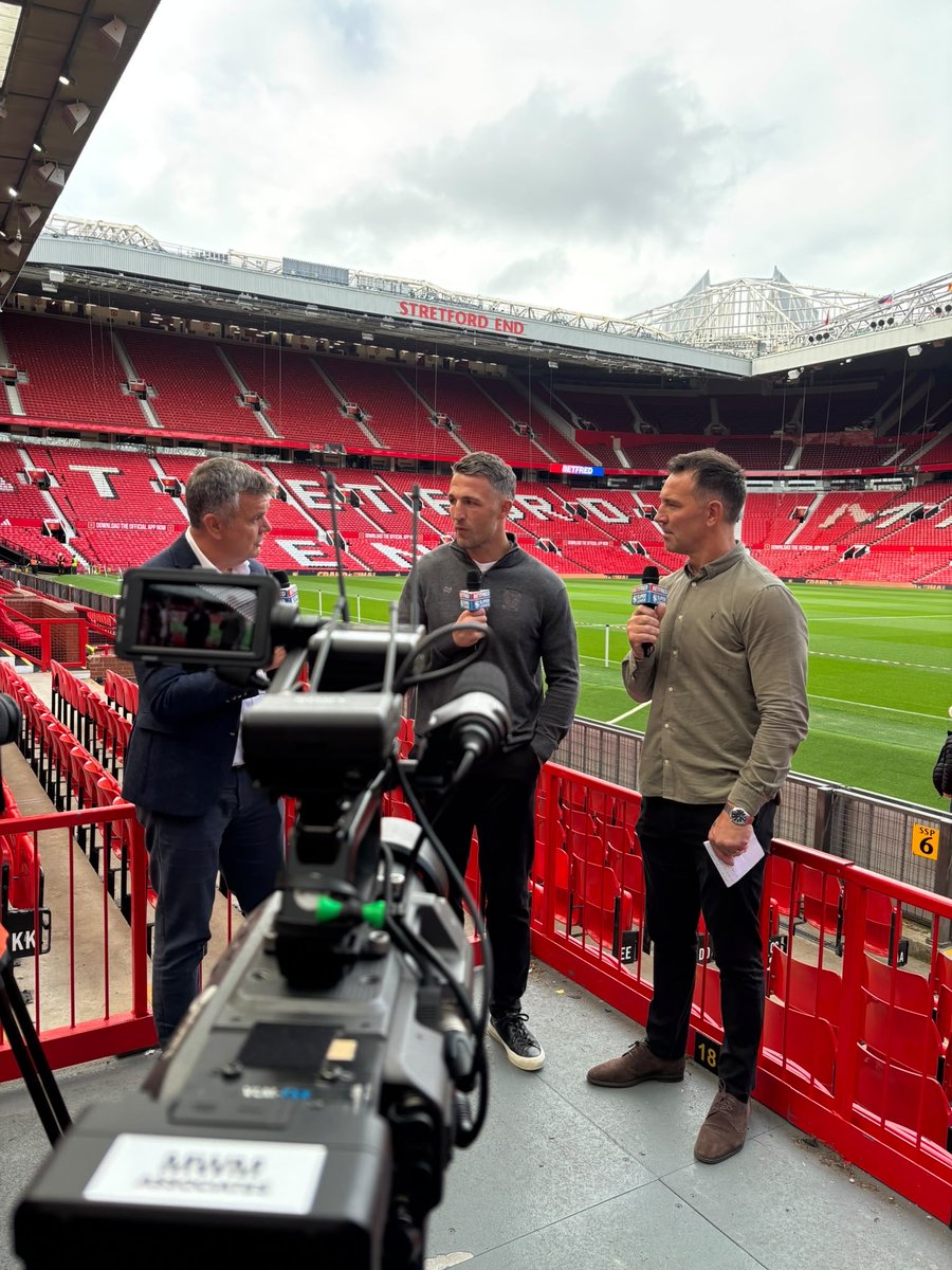 mark_pearson13's tweet photo. Cracking media day ahead of the Betfred Grand Final @PScully13 @WarringtonRLFC @WTrinityRL @SuperLeague @SmithyJourno @39pictures https://t.co/515Auzr9Ur