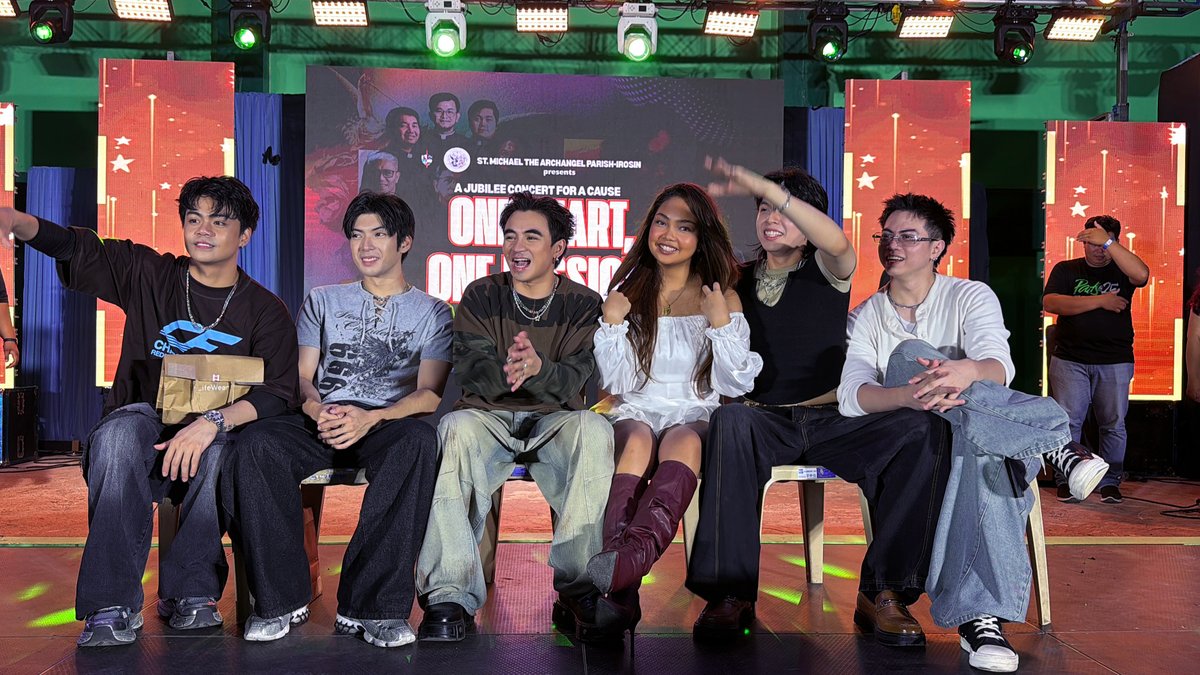wriveph's tweet photo. (2/2)

🔗 LISTEN HERE:
https://t.co/qbU83hoN92

🔗 OFFICIAL VISUALIZER:
https://t.co/fj1l9kj7MF

#WRIVE #StarMagic #Fiesta #Events https://t.co/9UV9b8ZKMw