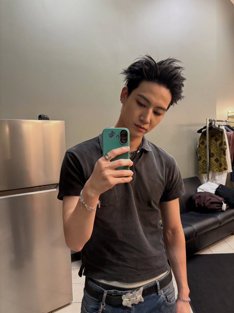 jaebeoym's tweet photo. That's a wrap, thank you awesome Ahgases. I'm so happy to have met all of you. https://t.co/gDwVaGN9It