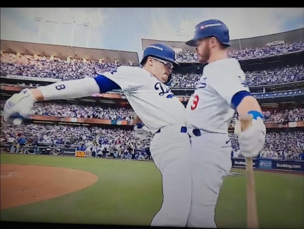 WoodzBilly's tweet photo. @DodgersMemeTeam @SportsSDGirl @MLB https://t.co/uhPfnVXgZE