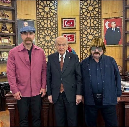 senolaslan_1's tweet photo. Bu fotoğraf yapay zeka ile yapılmış olabilir mi ? https://t.co/HOVALFCSF6