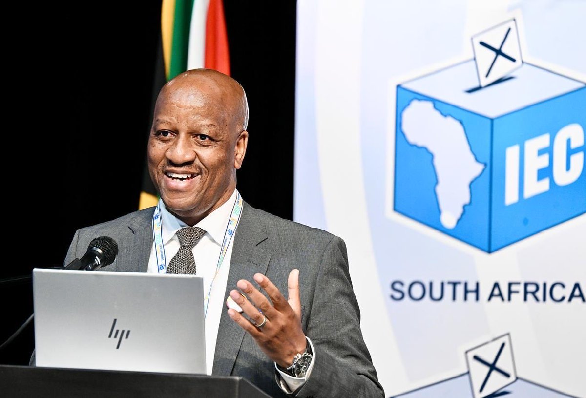 HlongsNomc19824's tweet photo. KwaZulu-Natal Premier Thamsanqa Ntuli is participating in the Provincial Electoral Code of Conduct Signing Ceremony, which unites political parties and independent candidates vying for the 2026 Local Government Elections. https://t.co/UNw7nBhmXy