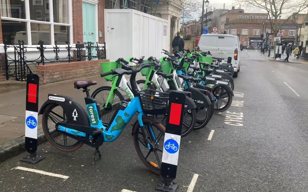 willnorman's tweet photo. Today the @MayorofLondon set out his vision for dockless e-bikes in London, with new @TfL powers expected to pave the way for improved regulation and safety 🚲

https://t.co/wpSMS3knE2 https://t.co/XK06SadXew