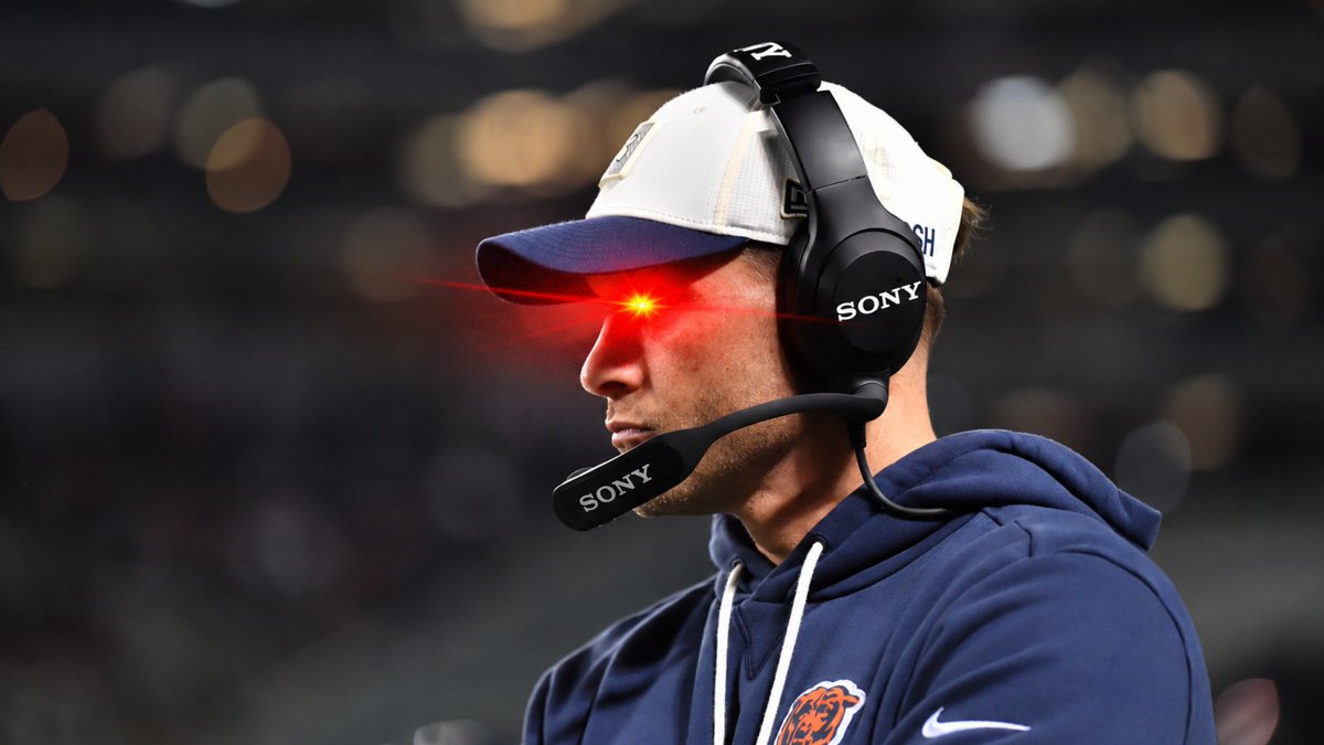 davebftv's tweet photo. Bears offense through 3 games:

185.3 rushing yards per game (1st)
5.3 yards per rush (1st)
408 yards per game (3rd)
11 TD (5th) https://t.co/Sli3fkKOo5
