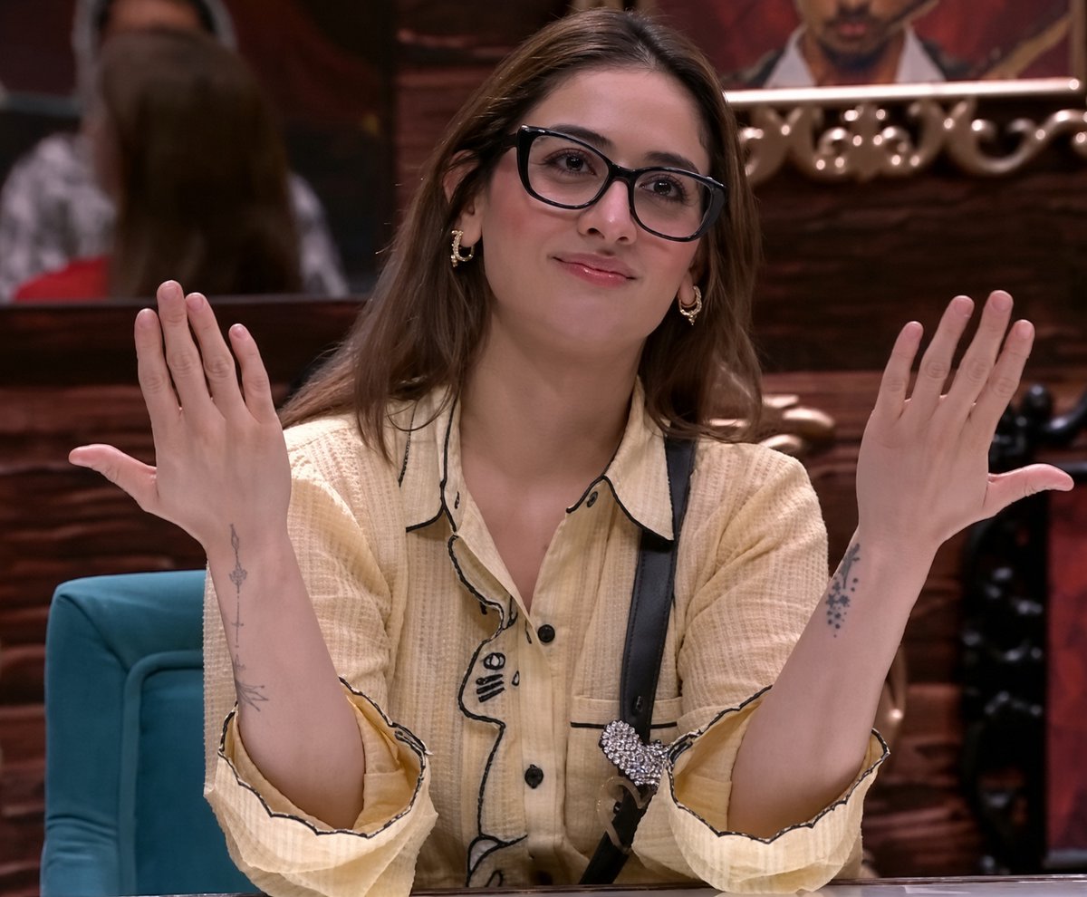 talalqtud's tweet photo. Beauty with brain,boundaries,charisma and amazing voice. 

VOTE FOR UDITI SINGH
#uditisingh #qaditi #bogboss20 https://t.co/KQAgjyAPgE