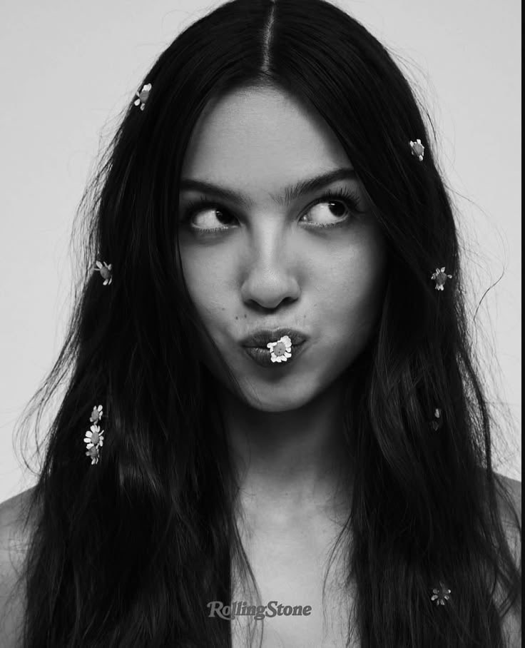 WindChaserWendy's tweet photo. 🚨 BREAKING: At just age 23, Olivia Isabel Rodrigo, global American songwriter, singer, actress and major women’s rights advocate, known for her immense talent and flawless discography, has been announced absolutely fine and in tour. https://t.co/pTfTKBD0tp