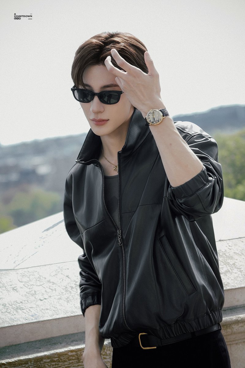ACOUNTDOWN321's tweet photo. +3

#ANTON #앤톤 #찬영 #RIIZE #라이즈 #ANTONxSaintLaurent https://t.co/YmJqUAhzoZ