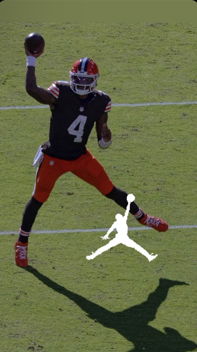 JAYALNOCAPP's tweet photo. MJ in cleats #Browns 🔥‼️ https://t.co/5x72NcYenq