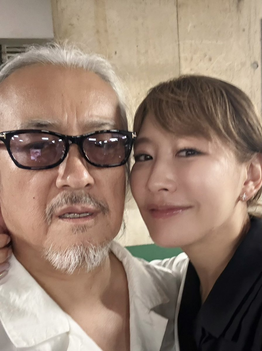romiansaran's tweet photo. 山路和弘
グロスター役で出演中の
「リア王」を先日観劇🎭

いやぁ…
こりゃ大変…
疲労するはずだ。

休憩込みで3時間15分。

観ているこちらも疲れますが
「芝居を観た」という満足度高く
心地よい疲労感。

共感を得られるシェイクスピア
沁みるわ…。

東京芸術劇場プレイハウスにて
10月4日まで。 https://t.co/aTCIlRzgdc