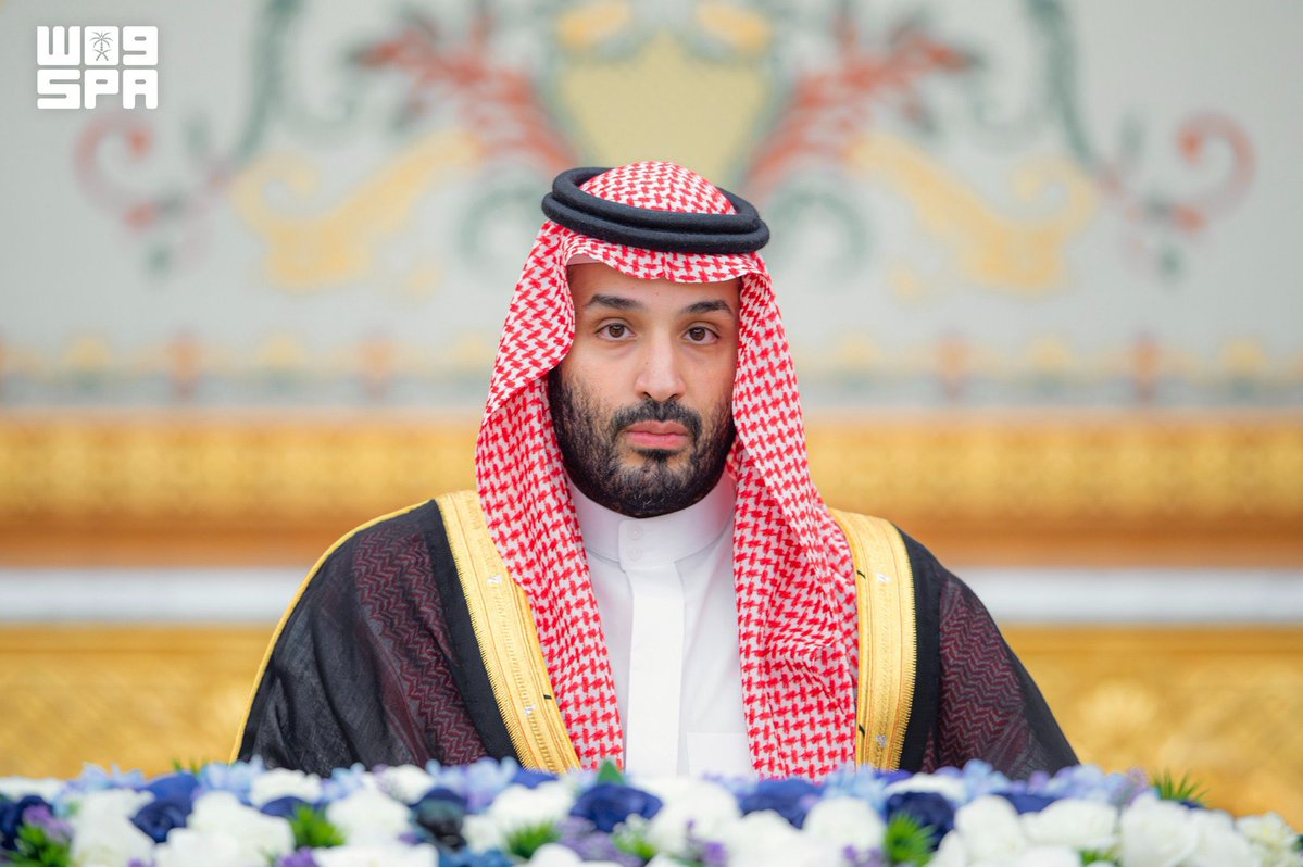 AJELNEWS24's tweet photo. عاجل 🔴 

سمو #ولي_العهد يرأس جلسة #مجلس_الوزراء في الرياض.

🇸🇦🇸🇦 https://t.co/CwRMwR049Y