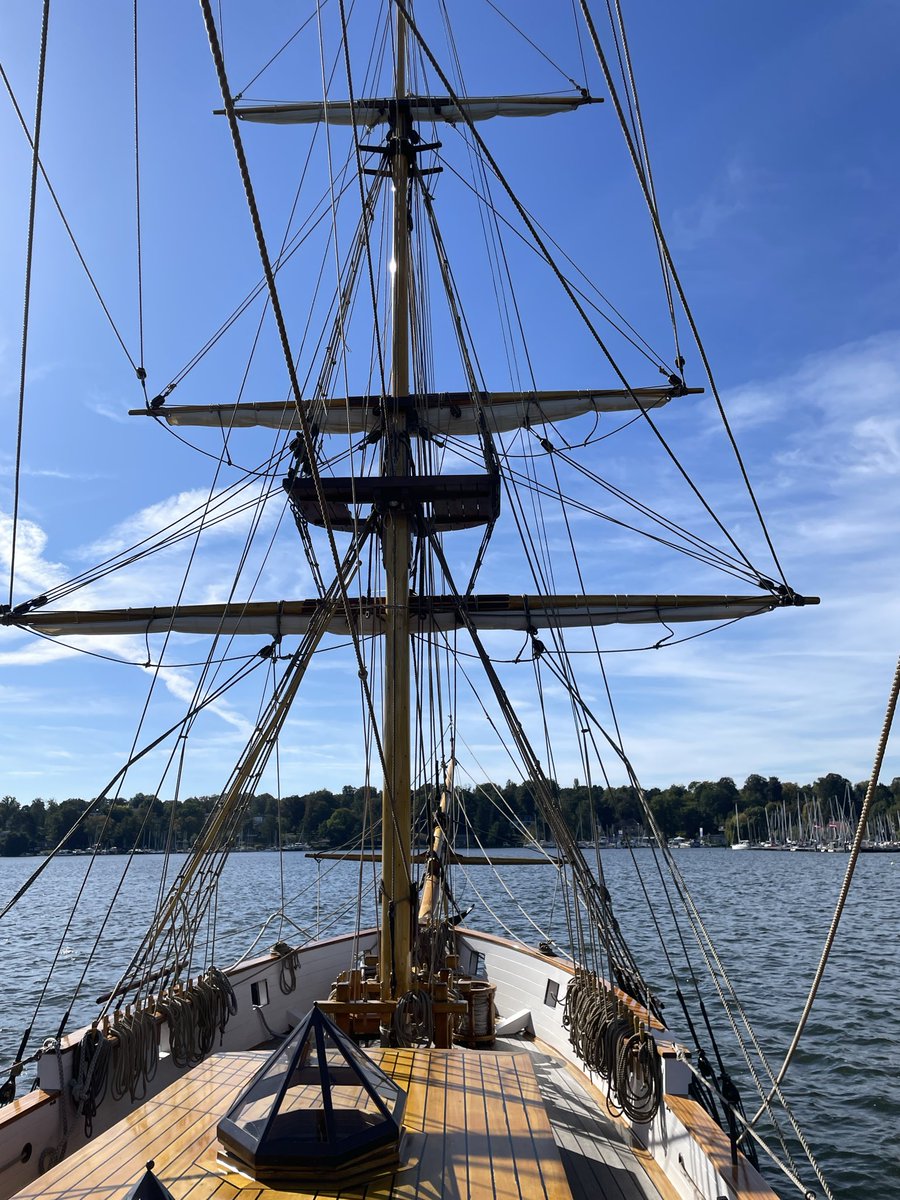 andrea_wulf's tweet photo. One advantage of writing a book about an explorer ... instead of doing a TV interview in a studio, we did it on a beautiful old ship on the Wannsee in Berlin. #Druckfrisch #DerReisende https://t.co/FUCLWdql95