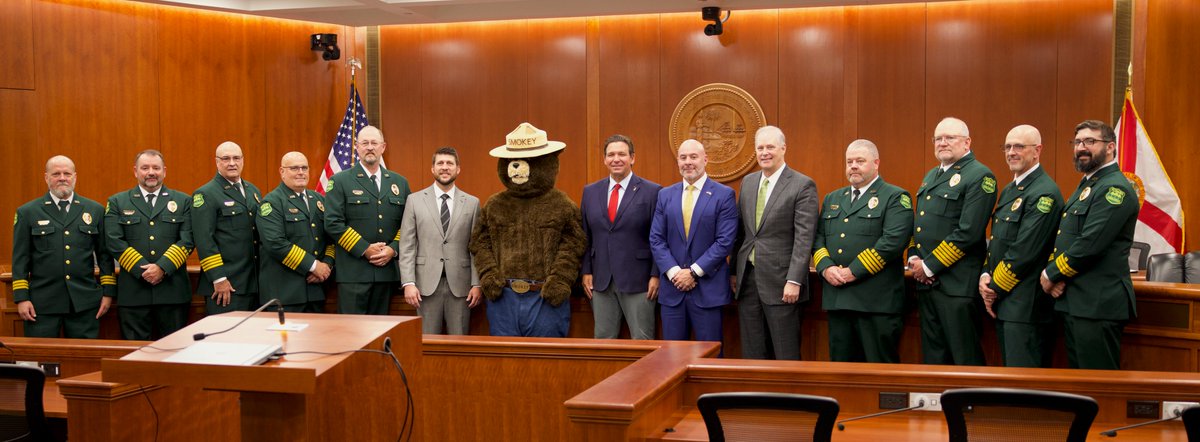FLForestService's tweet photo. Gov. Ron DeSantis joined Commissioner of Agriculture Wilton Simpson &amp; the Florida Cabinet at the Florida State Capitol this morning to honor FFS with a resolution highlighting the 90th anniversary of Florida’s State Forests &amp; the agency’s work during a very active wildfire season https://t.co/Gmd6vnN34a