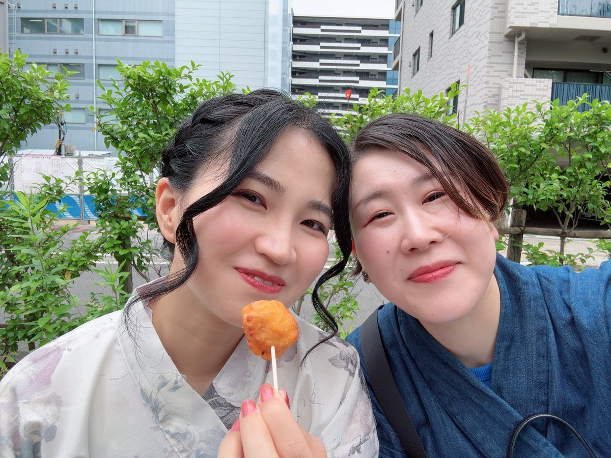 mochitto16's tweet photo. 9月も終わりますね🌕9月は1番の美容情報共有者であり、prima mimist同期(同時に選んでくれた #Mimibeauty さんに感謝)であり、愛方であり相方である(笑)可愛い @narunaru_f1994 ちゃんとの記念月でございました🥂
コンビ結成(語弊)して3年、これからも一緒にコスメもスキンケアもご飯も楽しもな🫶 https://t.co/7kVTec8P08