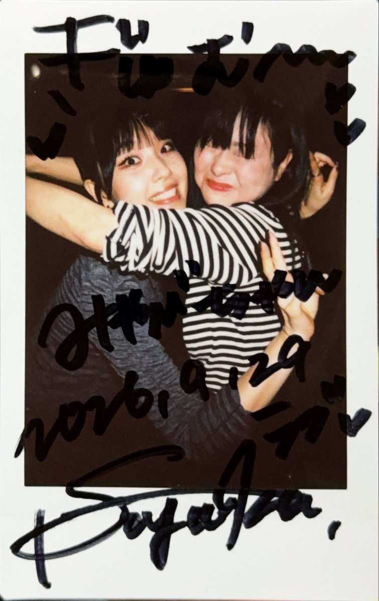 SAYAKA0710_emo's tweet photo. 9/29(火) 凪のひとときVOL5
アコースティックライブ
初めてだったけど良きすぎる🫶
サヤカ嬢の歌声とギターの音色
最高すぎました😭🙏

1曲目の嵐 「Five」で泣いてしまい
バレてて恥ずかし🙈
久しぶりの特典会のわちゃわちゃ感に
安堵と感動で幸せ時間✨️

いつもより近すぎて発揮🩸
#石野さやか https://t.co/hWXEOaR4Ef
