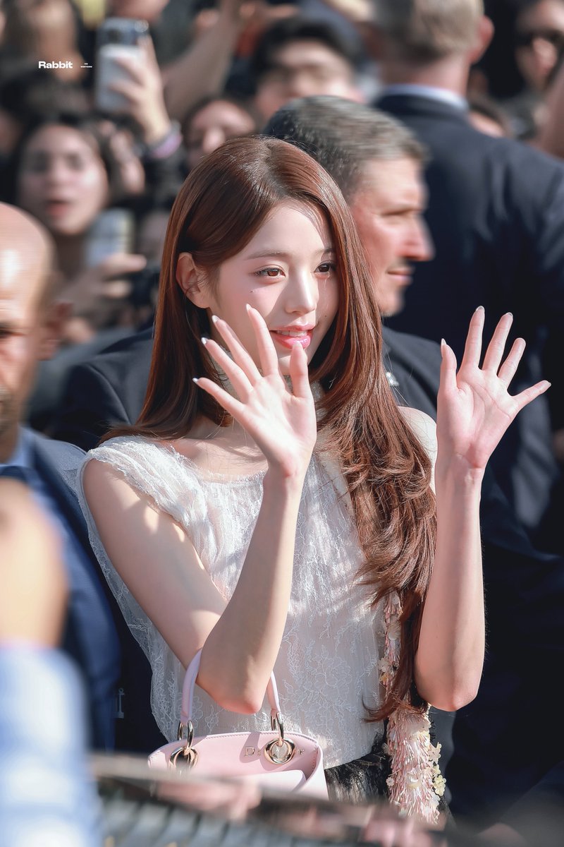 RABBIT_040831's tweet photo. 260929 🖤🤍🩶
 #장원영 #원영 #WONYOUNG #ウォニョン #아이브 #IVE 
WONYOUNG IN DIOR #WonyoungDiorSummer27 #JANGWONYOUNG #WONYOUNG #DiorSummer27 @Dior https://t.co/5xQJYWrUV8