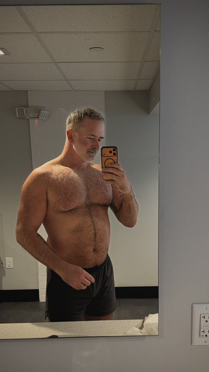 ynnhojnj's tweet photo. thick and hairy https://t.co/kz4VQ388AT