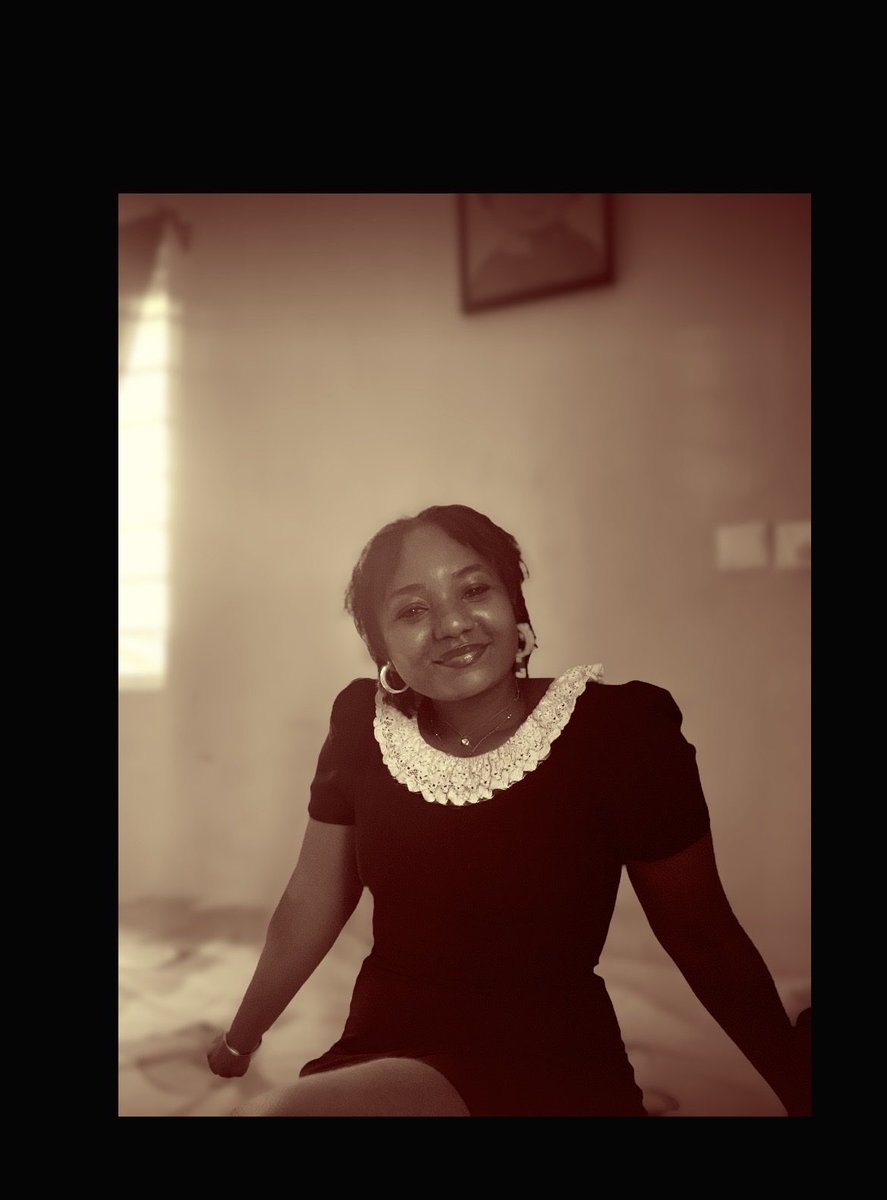 naeronwa's tweet photo. I think I should be a writer. 
I feel like I was born to write. 
Until then, you can get my books on @tryselar:

All The Hell Therein
https://t.co/Um2TErpZZ2

29: A Poetic Journal
https://t.co/LbiqeppzQ8

Twenty-Two (Midnight Letters)
https://t.co/8r0SBUUzVl https://t.co/C0SVQnDUyU