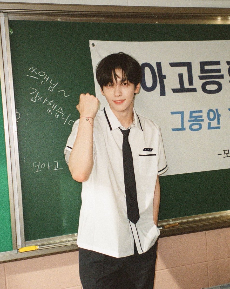 zjilgeongzzn's tweet photo. remember when hyeongsa mentioned gwontu in his caption 

“ especially you gwontu, don’t fight.”

😭😭😭😭😭😭😭😭 https://t.co/ilCSNEMAIX