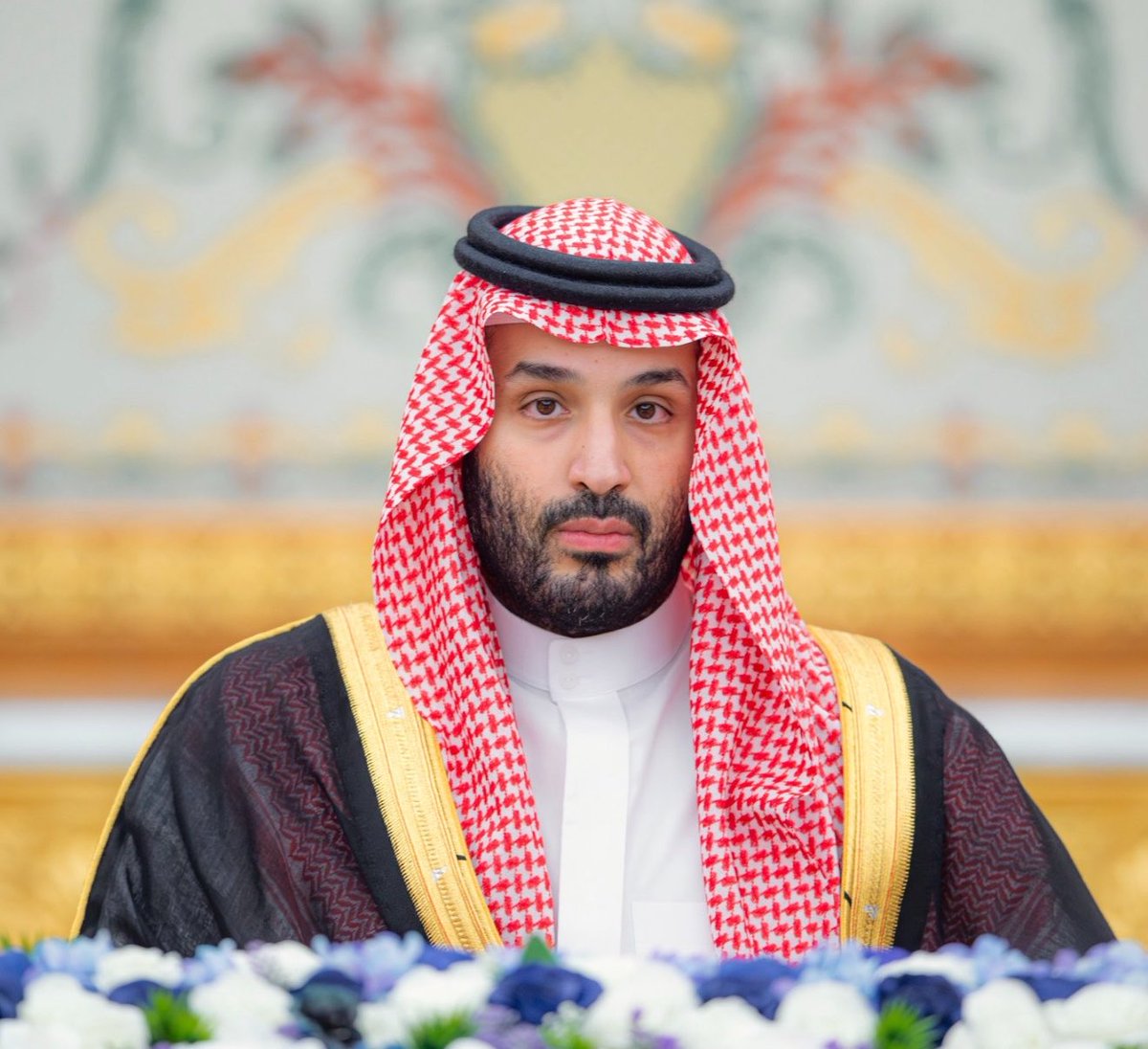 TRNP_0's tweet photo. سمو #ولي_العهد‌ خلال 5 ساعات فقط: 

• رئاسة مجلس الوزراء 🇸🇦
• استقبال الشيخ منصور بن زايد 🇦🇪 
• مكالمة هاتفية مع الرئيس عبدالفتاح البرهان 🇸🇩 
• مكالمة مع سمو أمير قطر 🇶🇦 
• مكالمة مع رئيسة الوزراء الإيطالية 🇮🇹 

ما نقول إلا الله يقوي عزومك وكلنا لك ومعك 💚 https://t.co/fBviQIzXS6