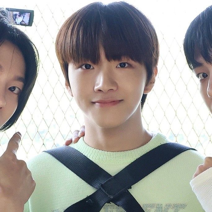 xml_woon's tweet photo. 지금도 아기지만 더 아기 티 나는 데뷔 초 https://t.co/5oBKm6kEGn