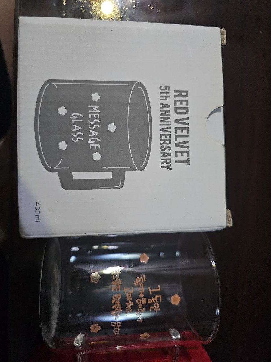 RVGoGoMerch's tweet photo. [WTS/LFB]
Red Velvet Merch

RV 5th Anniv Message Glass Irene Ver - 800php
RV 4th Anniv Badge Set Seulgi Ver - 1800php
Get both - 2350php
*with free 1 random official photocard

Can give discount if payo
Dm if interested😊 https://t.co/98d4en79ZF