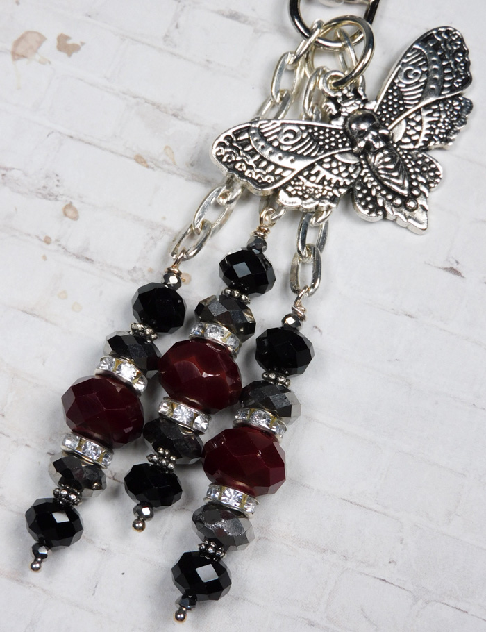 voudaux's tweet photo. Death Head Moth Purse Charm Bag Clip Red Black Silver Halloween Handmade New by Voudaux https://t.co/csZ2Jxuh9y via @Etsy #shopsmall #gifts #giftsforher #giftidea #buyhandmade #SmallBiz #handmadewithlove #handmadebyme https://t.co/cpjuSx5f0Z