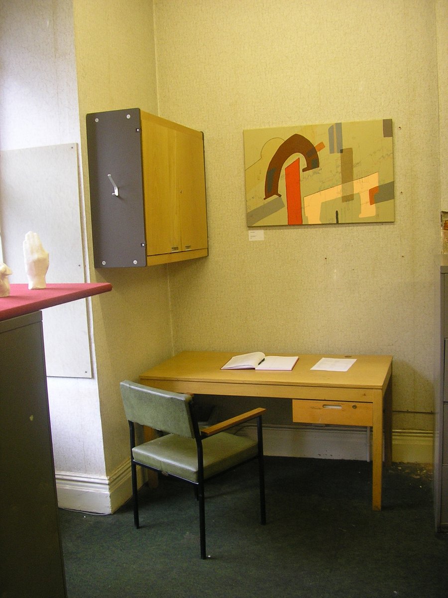 TobyLattimore's tweet photo. University of Hertfordshire Fine Art Degree Student Led Exhibition called BC - March 2005. #universityofhertfordshire #UH #artgalleries #hertsuni @UniofHerts @ArtsHerts located in St Albans at Oaklands College - exhibition pics @oaklandscollege @SaashArts #art #artexhibitions https://t.co/owMiFJJl8c