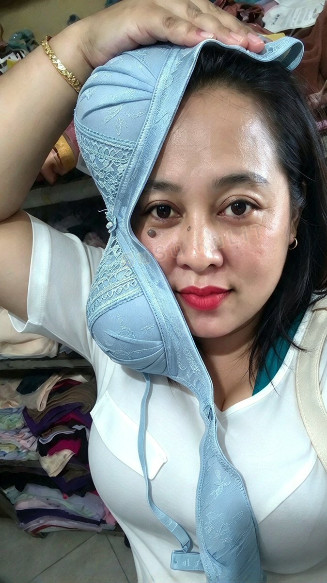 PemburuPussy1's tweet photo. Jumbo semua punyak ibuk 😍 https://t.co/XLYvGKcTgd