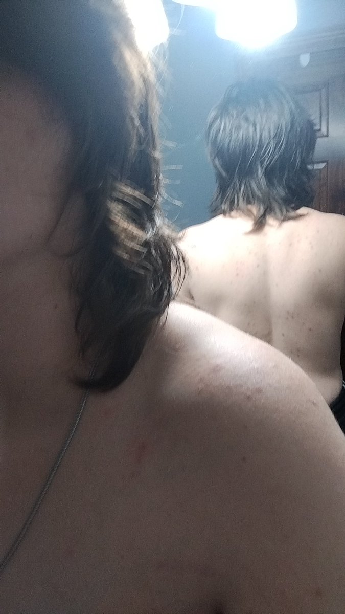 GenderedMonster's tweet photo. #ftm #nsfwtwt I've always just liked taking pictures of my back https://t.co/EhgH7NZ9Dz