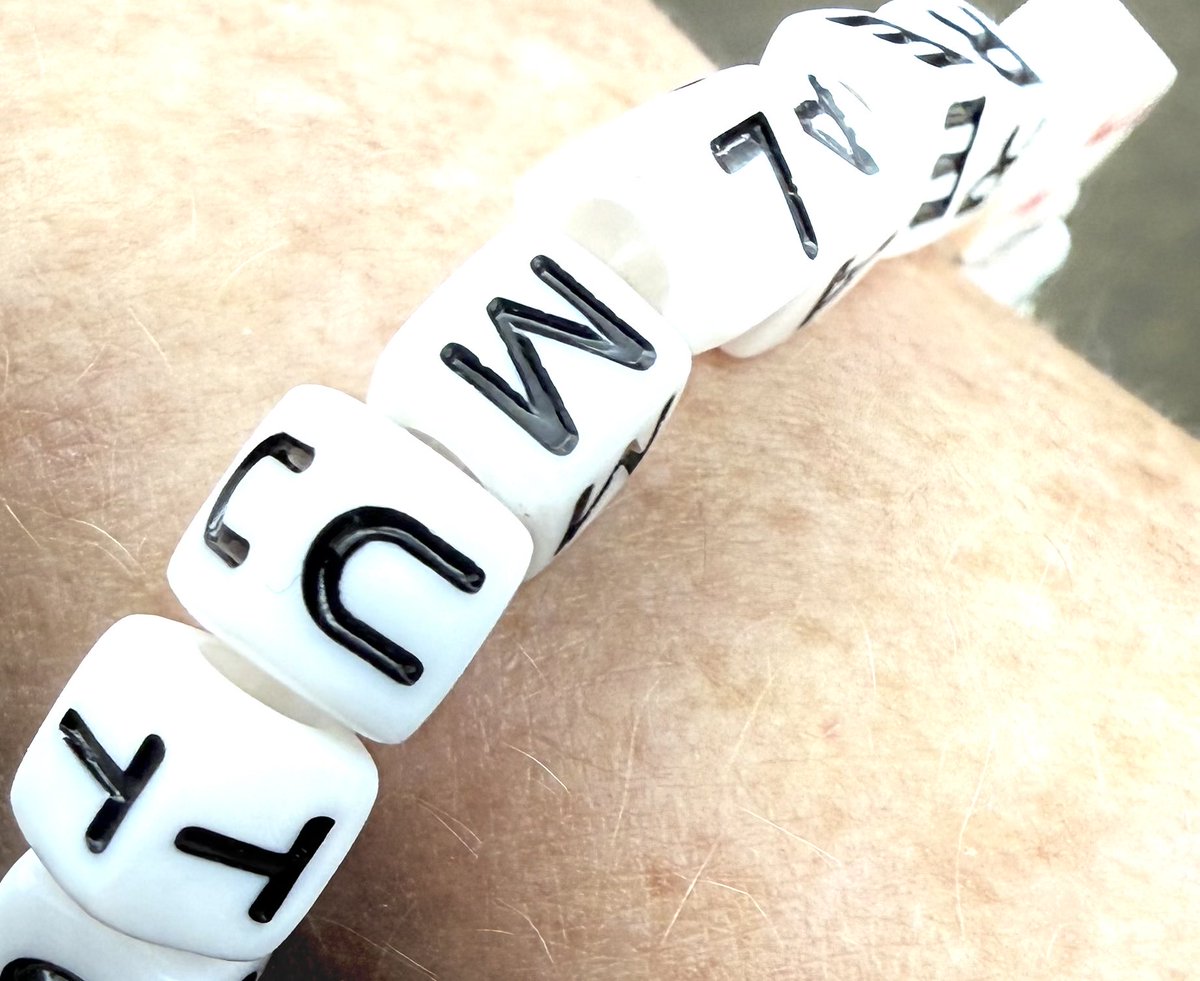 GoodMorningJen's tweet photo. Gotta wear my Realmuto friendship bracelet this week! #philliesredoctober https://t.co/NrF02OO3sP