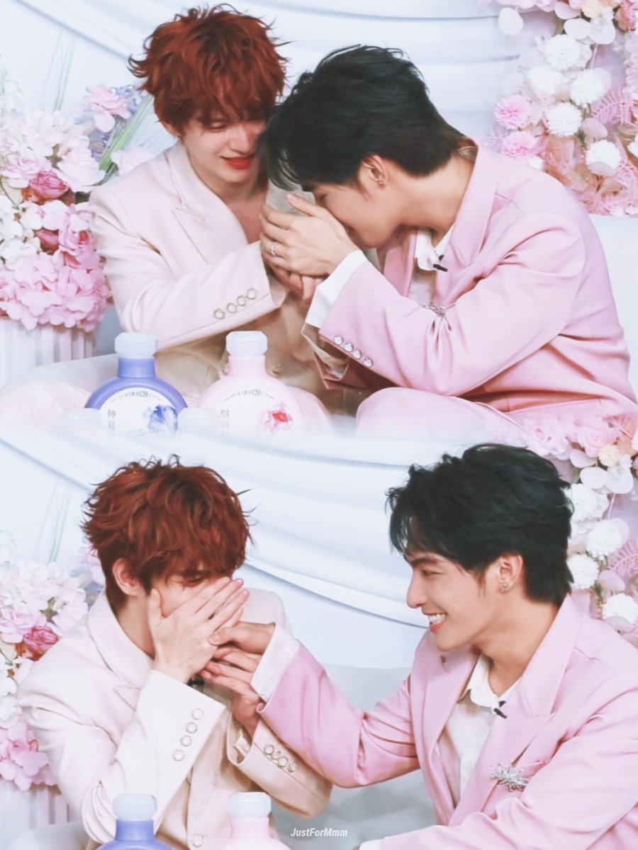 K_kratay2's tweet photo. เข่ออ้าย

#HeChangxi #HeYanzhao #XiZhao https://t.co/qsriilTlge