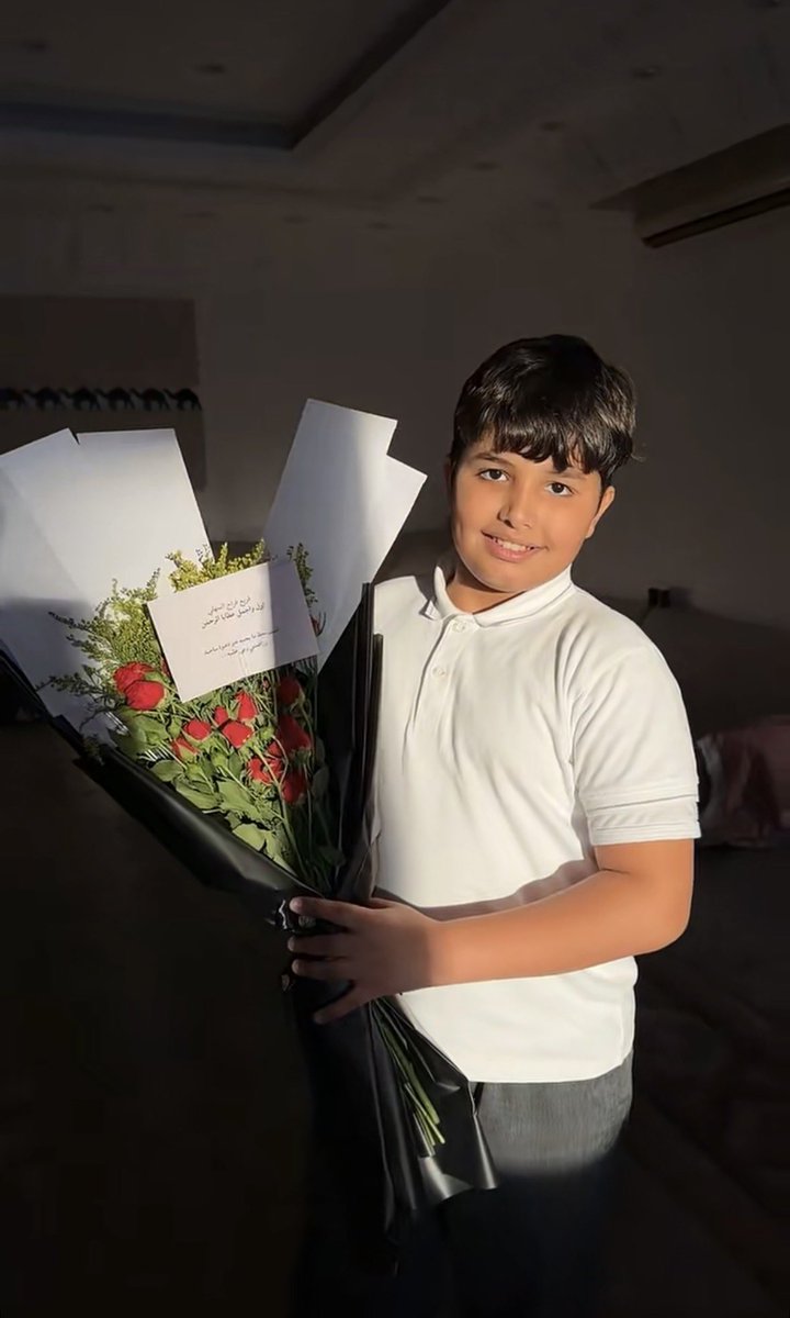 Ghalam2r's tweet photo. قمة الذوووق والابداع🥹🥹!
#قزيع_فراج_السهلي https://t.co/yRO62O8XBo