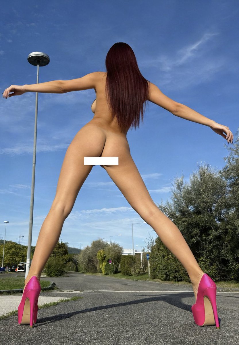 FranziskaF4498's tweet photo. Teaser zum eben hochgeladenen Set :-) 
RASTSTATION WIEN AUHOF Einige von euch kennen die ehemalige Raststation im Wien Auhof, früher durfte man da der Prostitution nachgehen. Viel ist passiert seit dem, die Tankstelle ist ein "Lost Place" geworden und das Hotel ist von aussen nur noch 2 Stern ;-) Ich hab mich da natürlich wieder für euch nackig gemacht, zumindest bis auf die Schuhe ;-) Ihr werdet dieses Set lieben, ich freu mich jetzt schon auf die Kommis :-)
https://t.co/AfSSONMPgQ