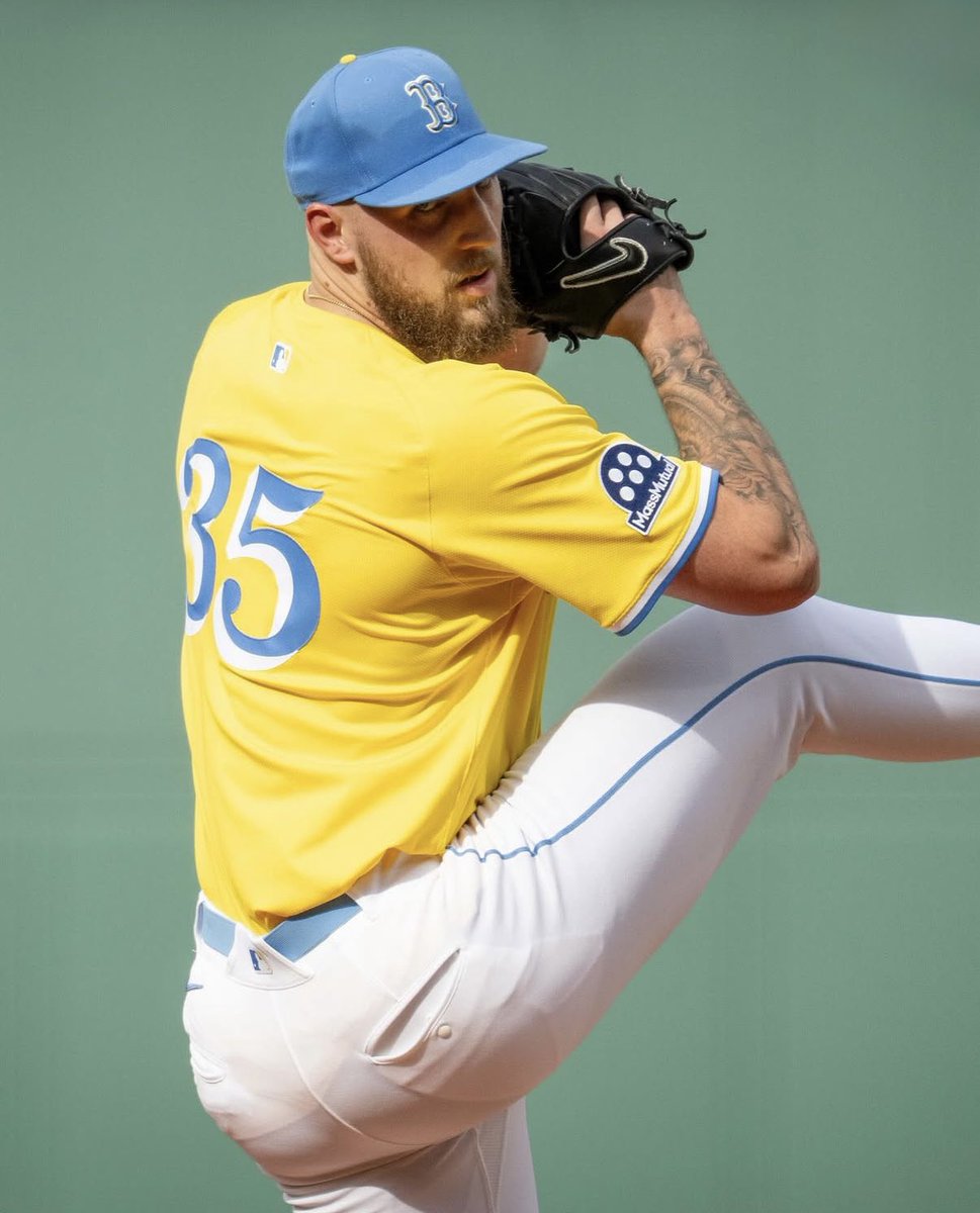 picksdepolo's tweet photo. -Garrett Crochet activado y estará en el roster de Red Sox para el Wild Card 😳 https://t.co/LYM6jhz5L3