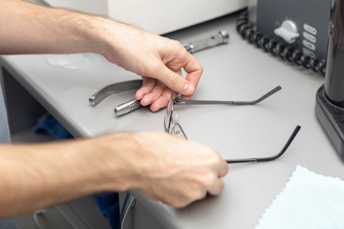 taraboo1776's tweet photo. Fit your lenses in New Frames with Ease! Don't let broken frames hold you back! At Tager Optical, we specialize in finding the perfect frames for your undamaged lenses, ensuring a seamless fit. Experience our 99% success rate to find a frame without the high cost of new lenses. https://t.co/jzgqO1jCKW