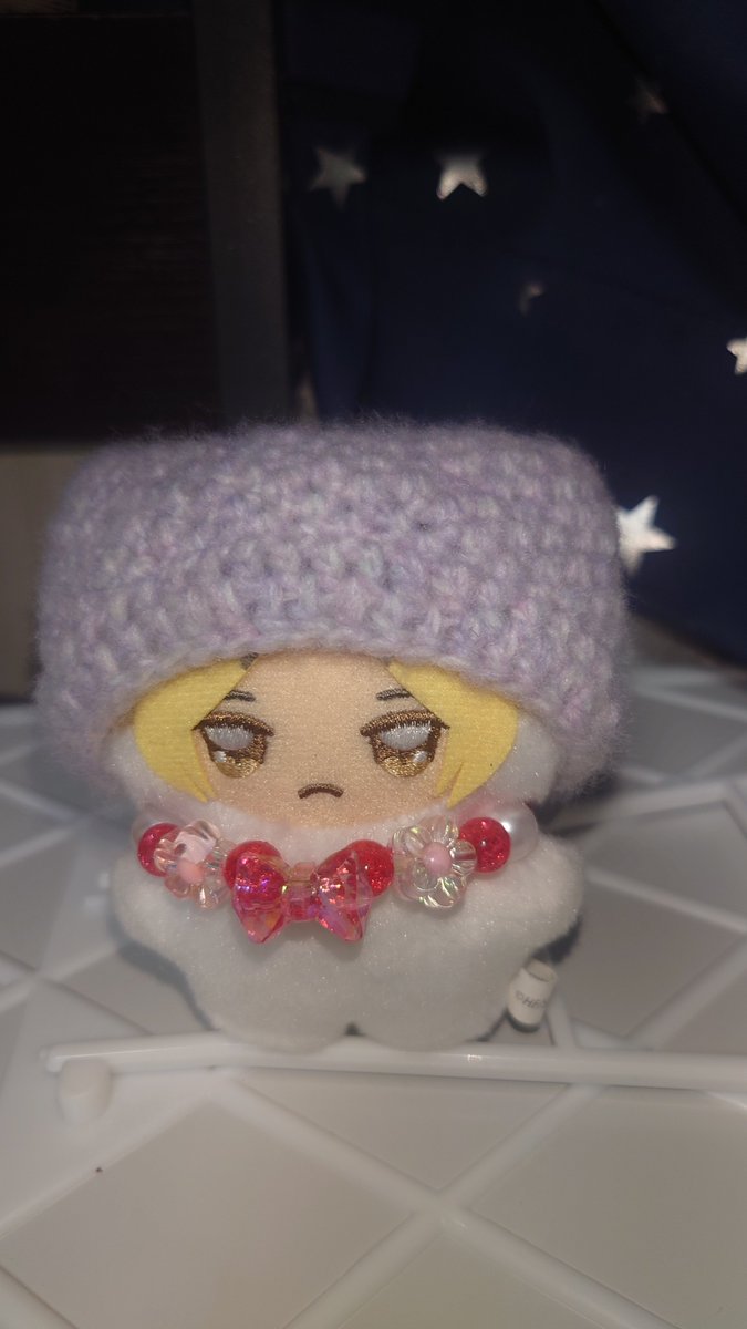 moonlightjelly's tweet photo. TLにニット帽をかぶったオシャレなちみたちを見てたらやるしかねえ！となり...
🎮「ゆーちゅーぶでみたやつをさんこうにしつつ、やってみたかったあみかたもやったんだよね。あたまにたいしてぜったいにおおきいとおもうけど」
...何でだろうねぇ🤔

 #うちのちみけも https://t.co/7AKn562Leu