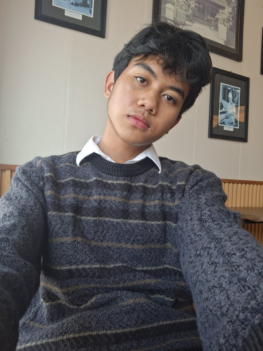 jamkansis's tweet photo. Kata mbak arca ini namanya reverse colonization https://t.co/QFIqwY9YC8